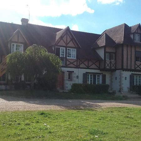 Bed and Breakfast Les Mesangeres à Chaumont-sur-Tharonne Extérieur photo