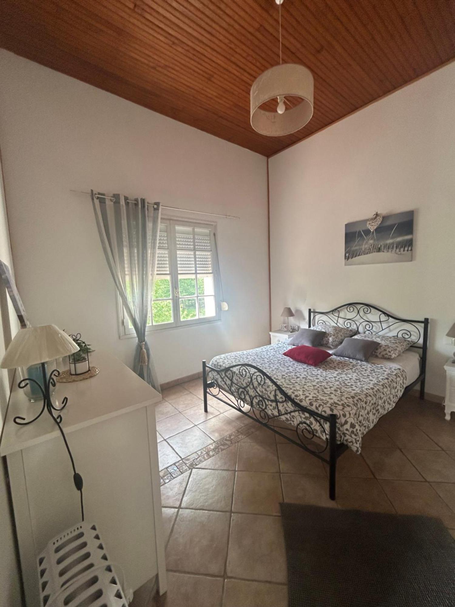 Bed and Breakfast Les Mesangeres à Chaumont-sur-Tharonne Extérieur photo